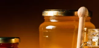 Discover the Fascinating Journey of Honey Extraction